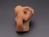 Bild von Artefakt aus der Antike, Tonscherbe Anhebe eines Gefäßes, wohl Bodenfund